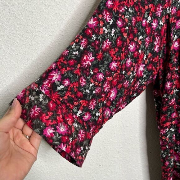 Torrid Women’s Pink Multicolor Floral Flannel Harper Roll Tab Top Size 1 X - Picture 4 of 15